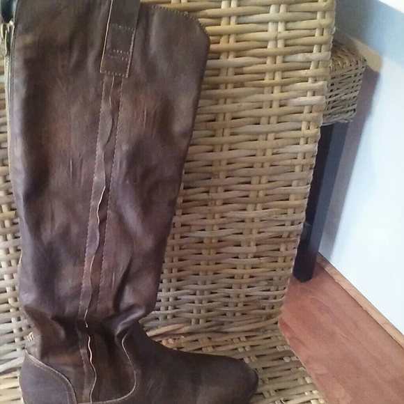 Made made material tall boots - Picture 1 of 5